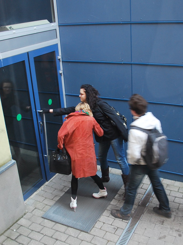 Foto: Mari-Liis Kullamaa Konts kinni: Mida teha? Mida teevad teised?